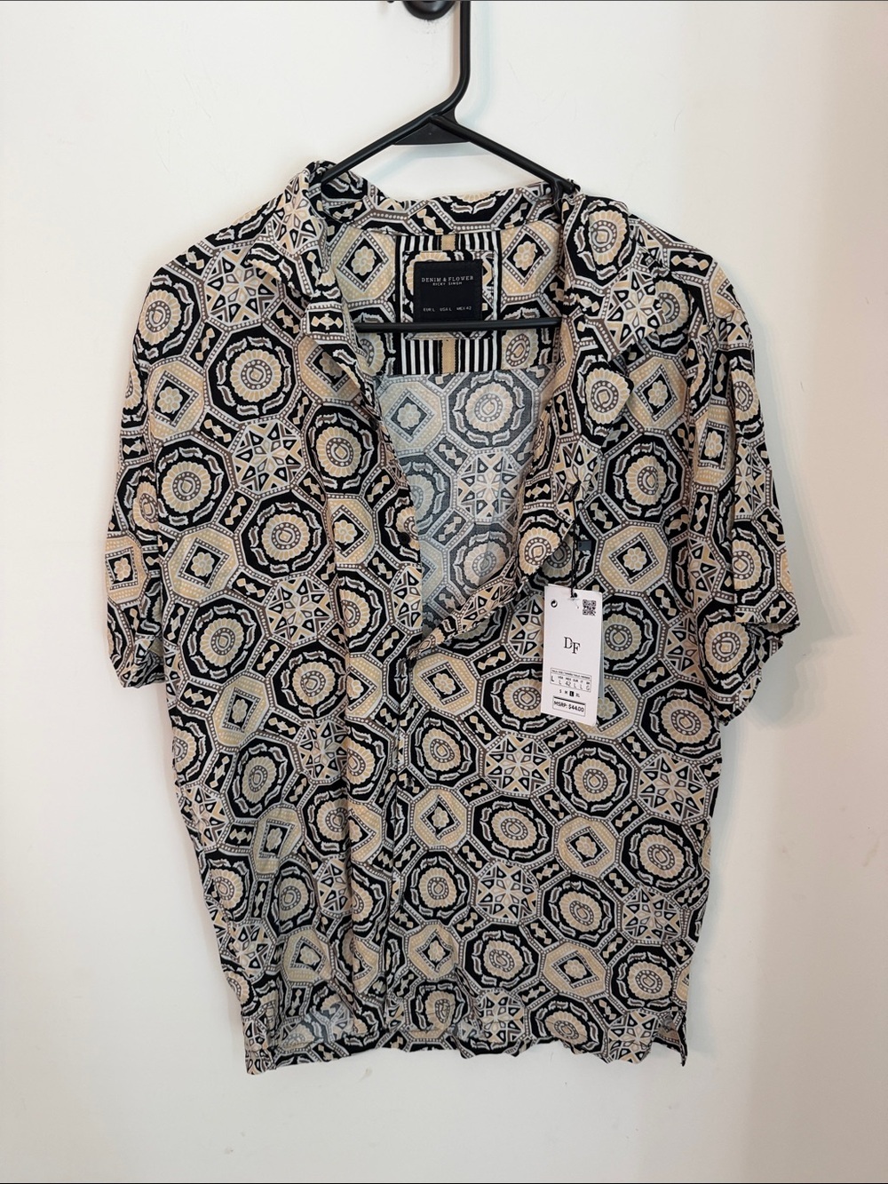Denim & Flower Black and Cream Medallion Short-Sleeve Button-Down